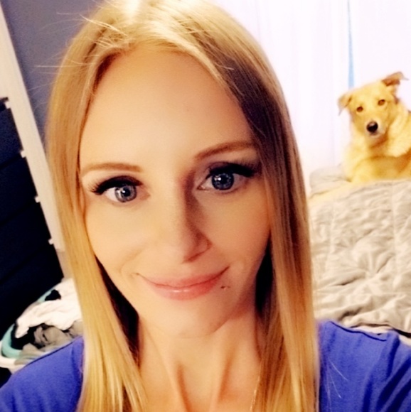 Meet your Posher, Amanda - Picture 1 of 1